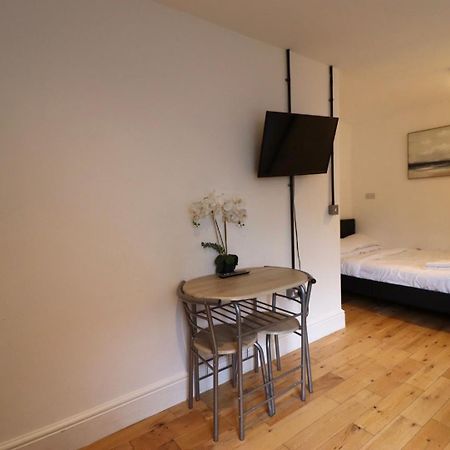Апартаменты Flat 4, 10 St John'S Борнмут Экстерьер фото