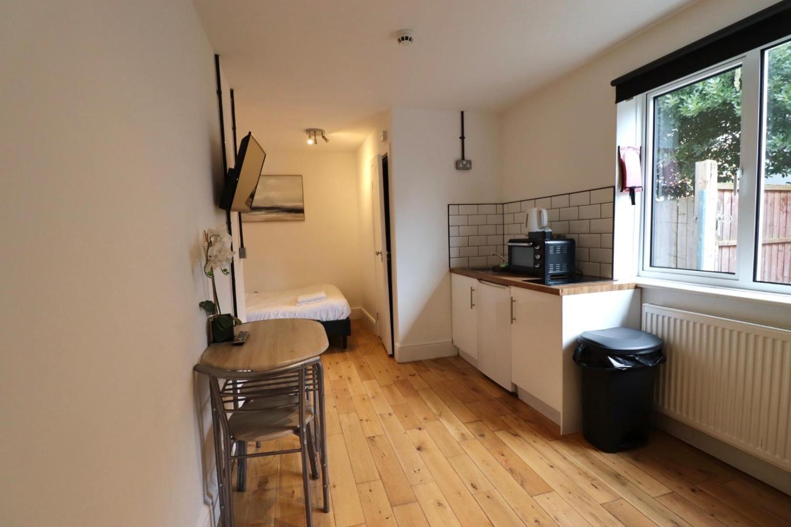 Апартаменты Flat 4, 10 St John'S Борнмут Экстерьер фото