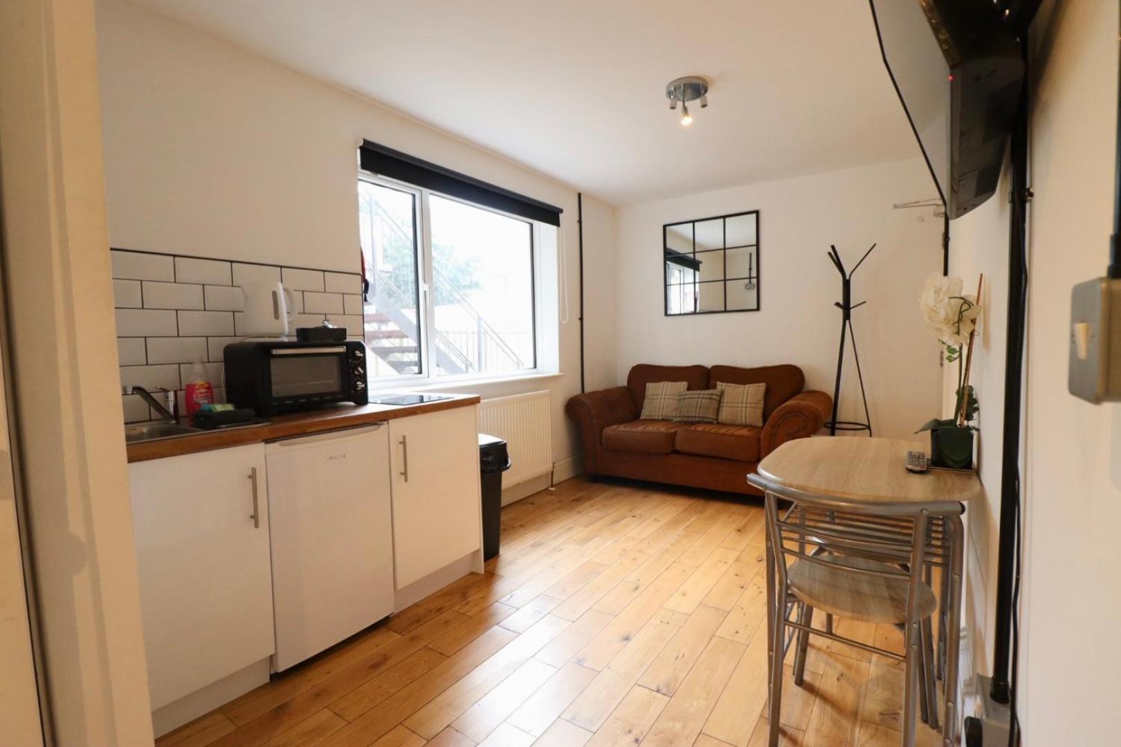 Апартаменты Flat 4, 10 St John'S Борнмут Экстерьер фото
